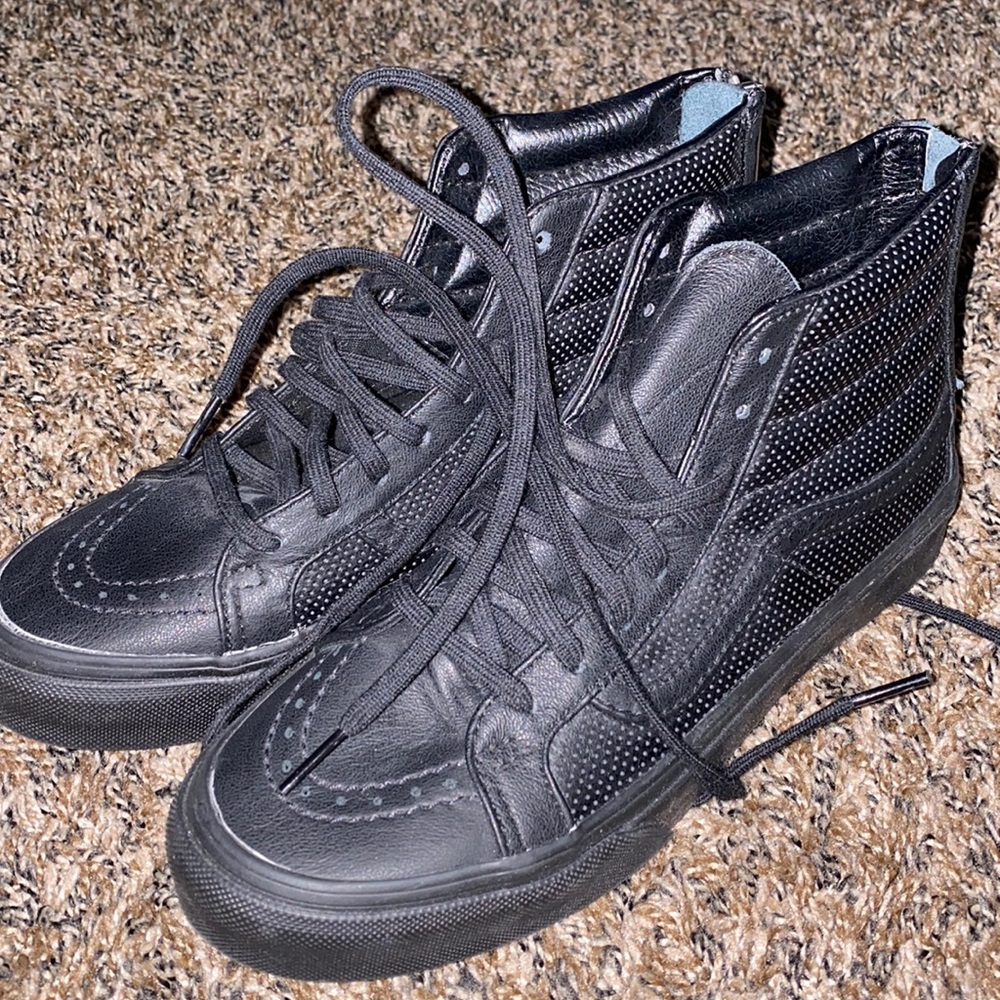 BRAND NEW LEATHER VANS